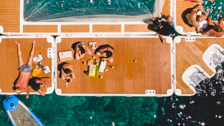YachtBeach Platform 4.10 Premium Teak official YachtBeach media 5