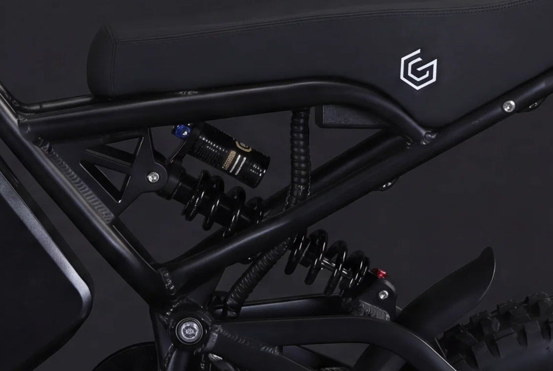 GhostCat F4X Hunter's Edition suspension and tires