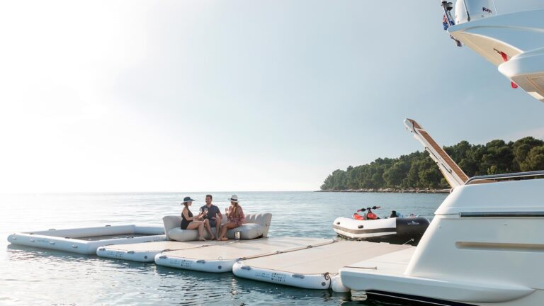 YachtBeach JetXtender 380