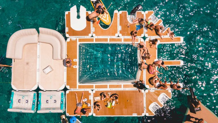 YachtBeach Platform 6.16 Premium Teak official YachtBeach media 4