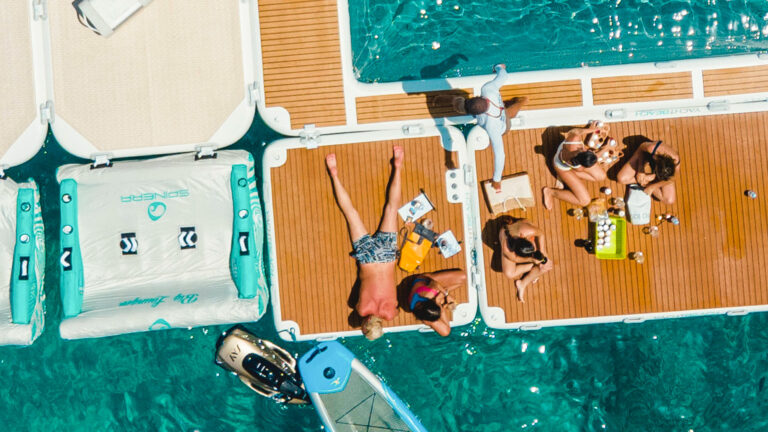 YachtBeach Platform 2.05 Premium Teak official YachtBeach media 6