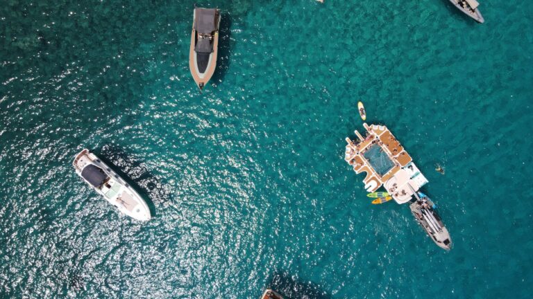 YachtBeach Platform 3.08 Premium Teak official YachtBeach media 7
