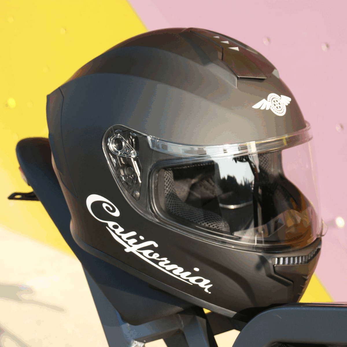 Freego Custom AeroFlow Full-Face Helmet – DOT Certified
