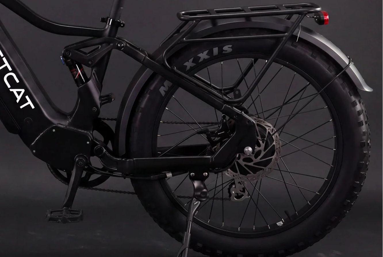 GhostCat Saber S1 suspension and tires